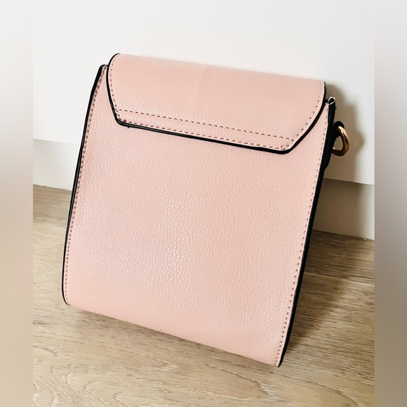 Elle Pink Shoulder Crossbody Handbag - Picture 6 of 10